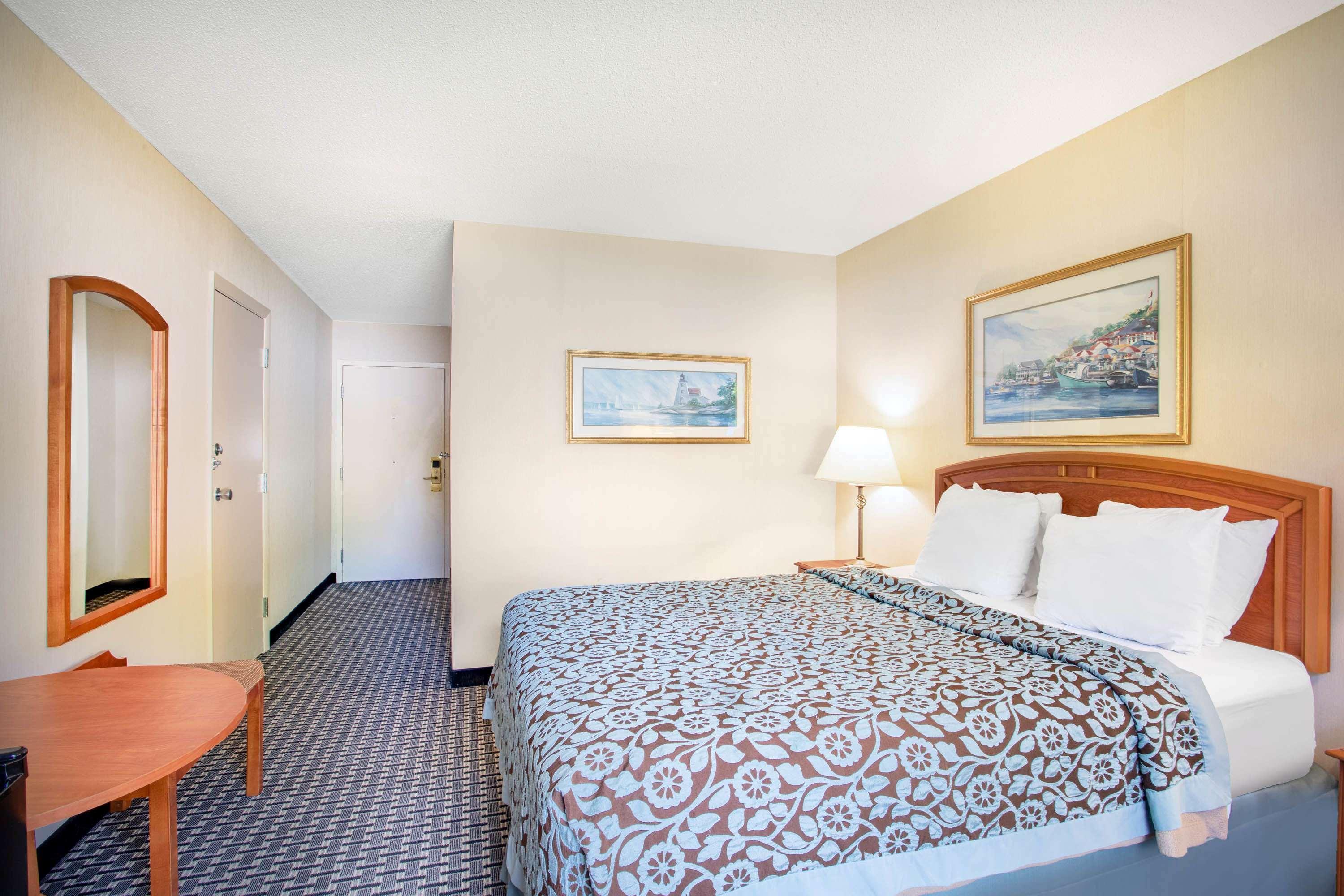 Spark By Hilton Mystic Groton Buitenkant foto